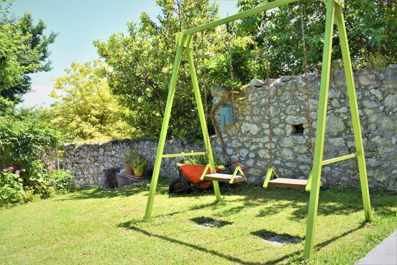Niki * Agios Georgios Pagon